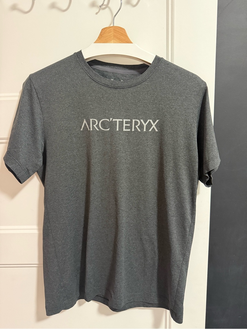 Arc’teryx Motus Crew SS — Men’s M